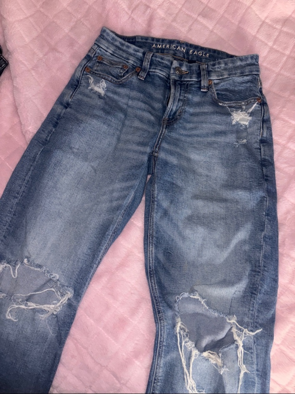 American Eagle Outfitters Boyfriend Jeans — Distressed